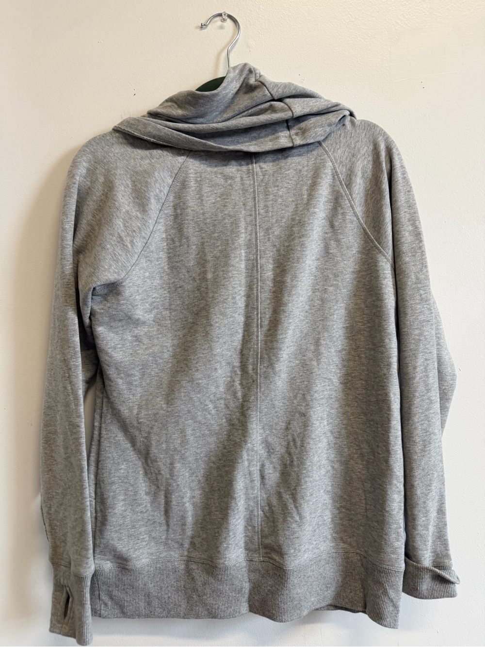L.L.Bean Gray Cowl Neck Thumbhole Cozy Pullover Sweatshirt Size Sm Cottagecore - Picture 2 of 8